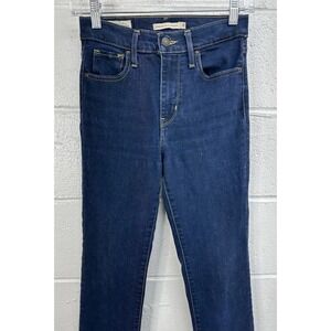 Levi's Premium 724 High Rise Straight Sculpt Jean Size 26 in London Bridge Wash